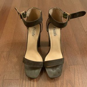 Women olive green chunky heel